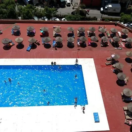 Apartament Front Beach & City Apartment *