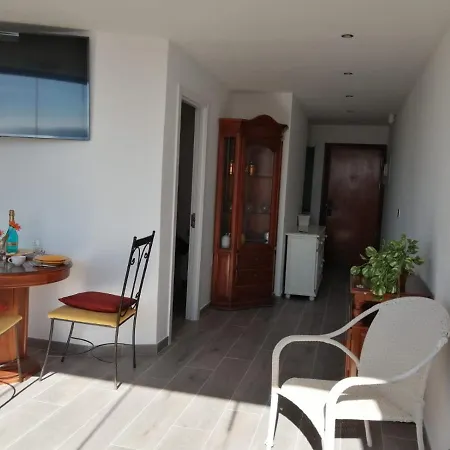 Apartament Front Beach & City Apartment